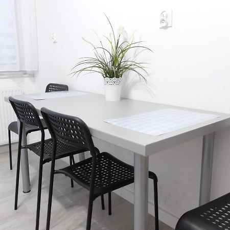 Pixel White Apart Wroclaw Luaran gambar